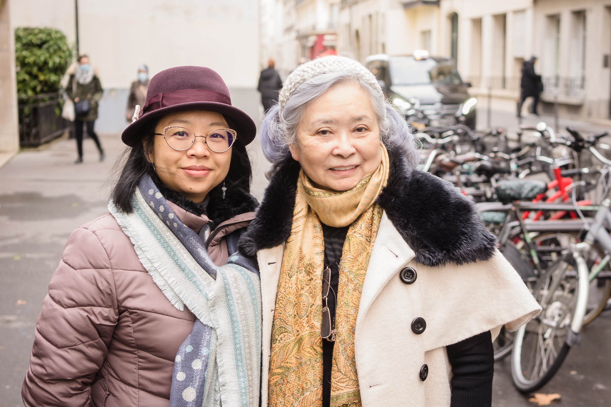 Trần Tố Nga avec Nguyen Thuy Phuong. Photo: Duc Truong